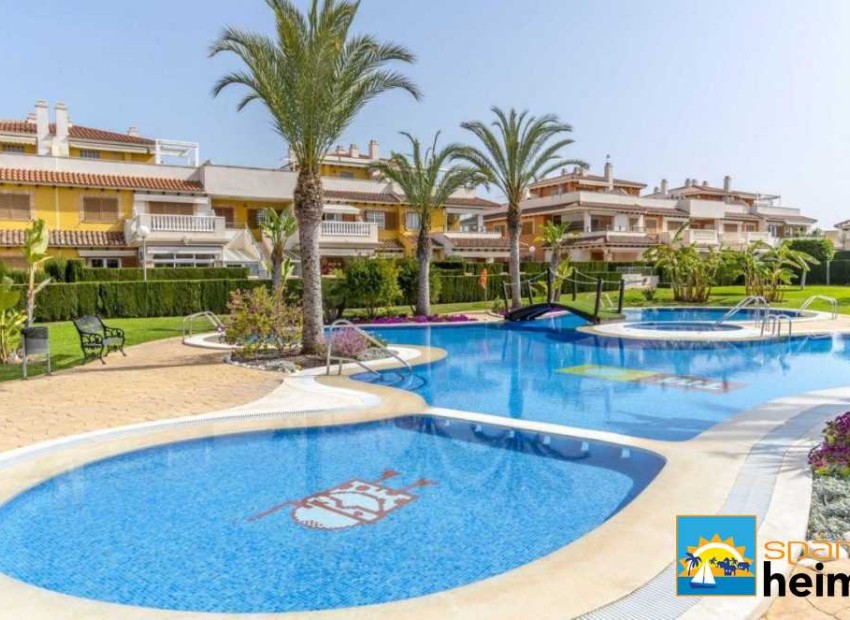 Reventa - Apartamento en dúplex -
Playa flamenca