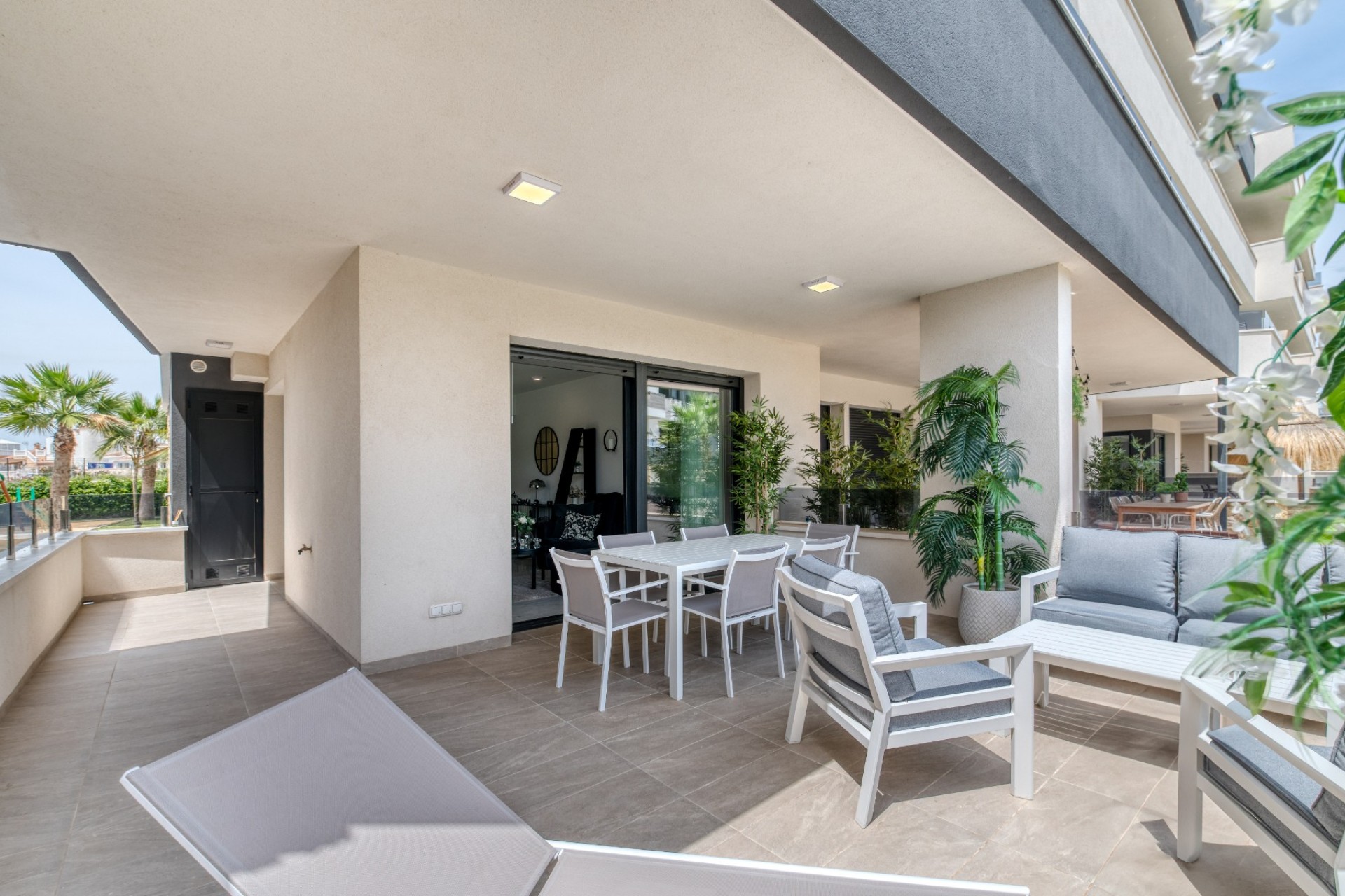 Reventa - Apartamento -
Playa flamenca