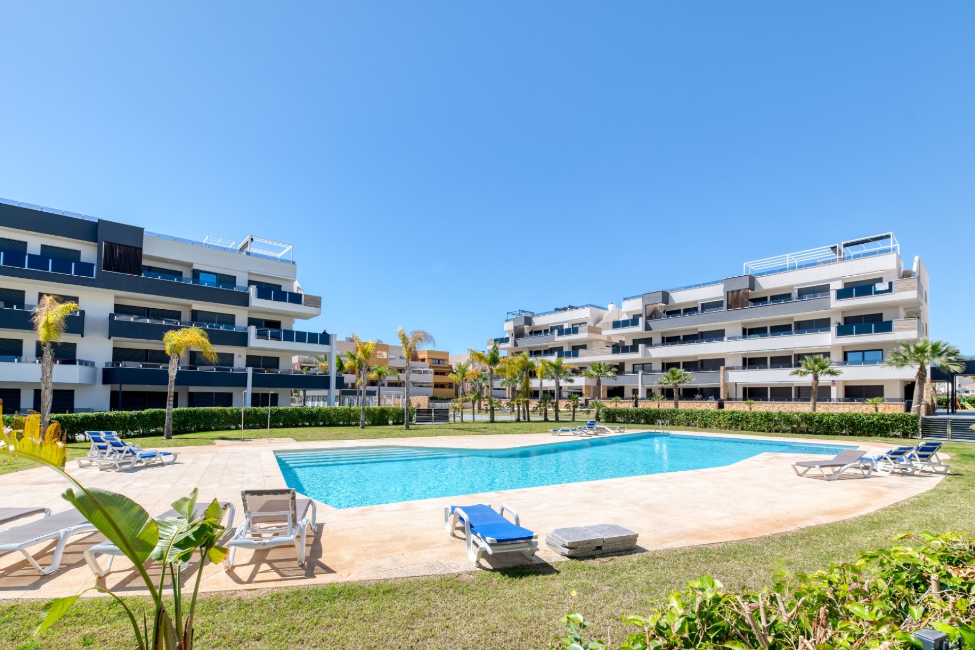Reventa - Apartamento -
Playa flamenca