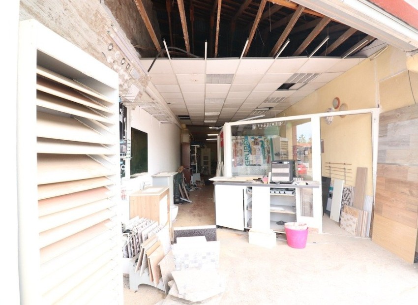 Reventa - Casa -
Torrevieja - Acequion