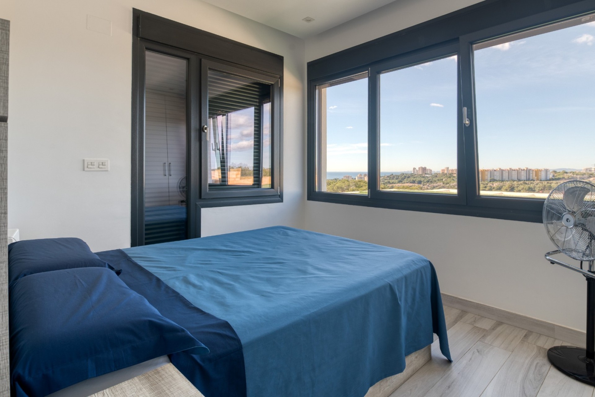 Revente - Villa -
Cabo Roig