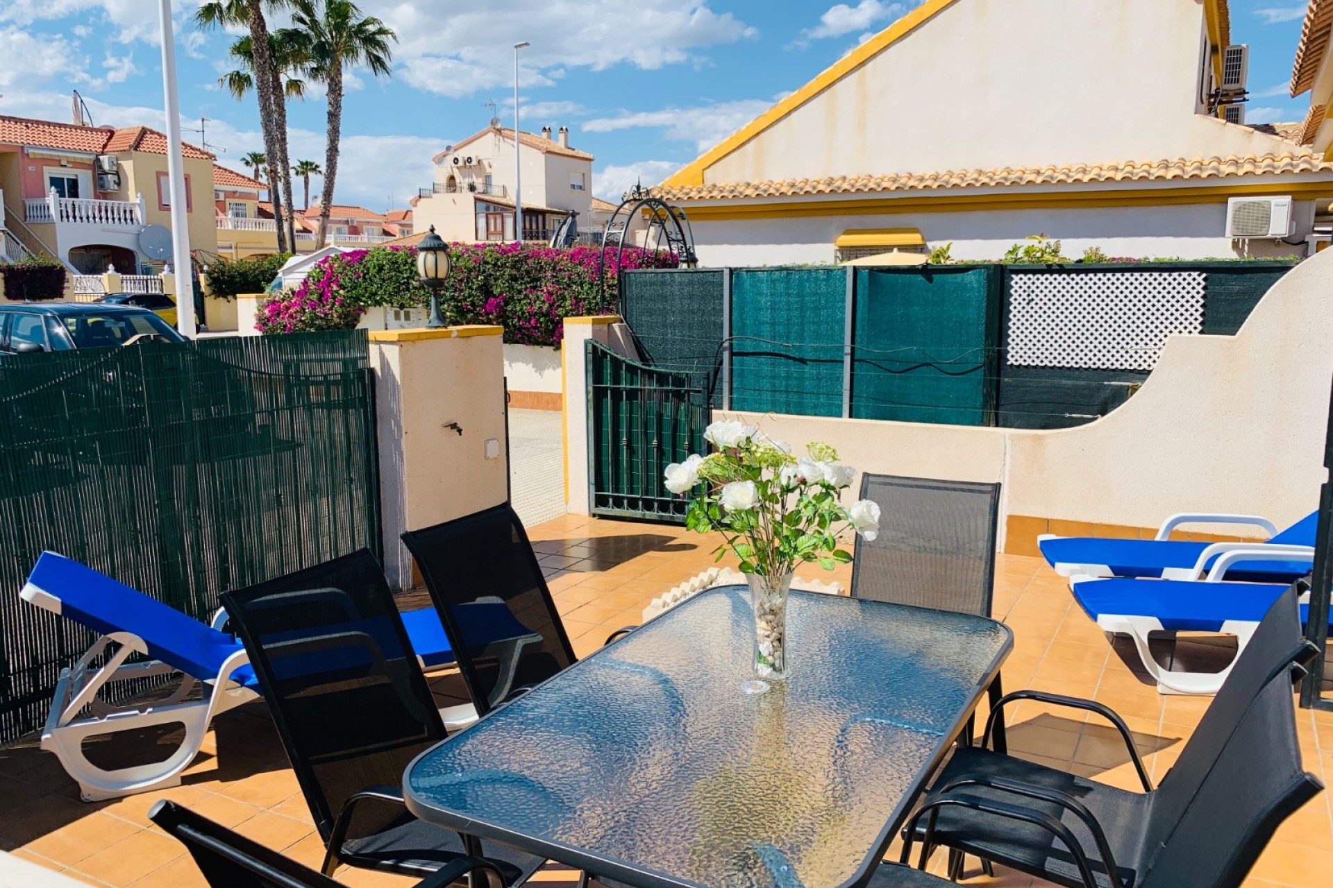 Videresalg - Rækkehus -
Cabo Roig