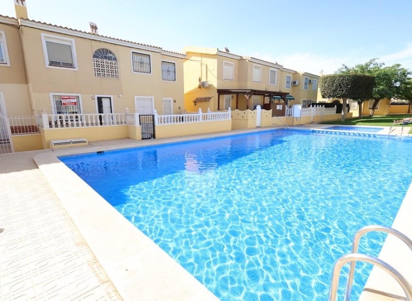 Videresalg - Rækkehus -
San Miguel de Salinas - Villamartín
