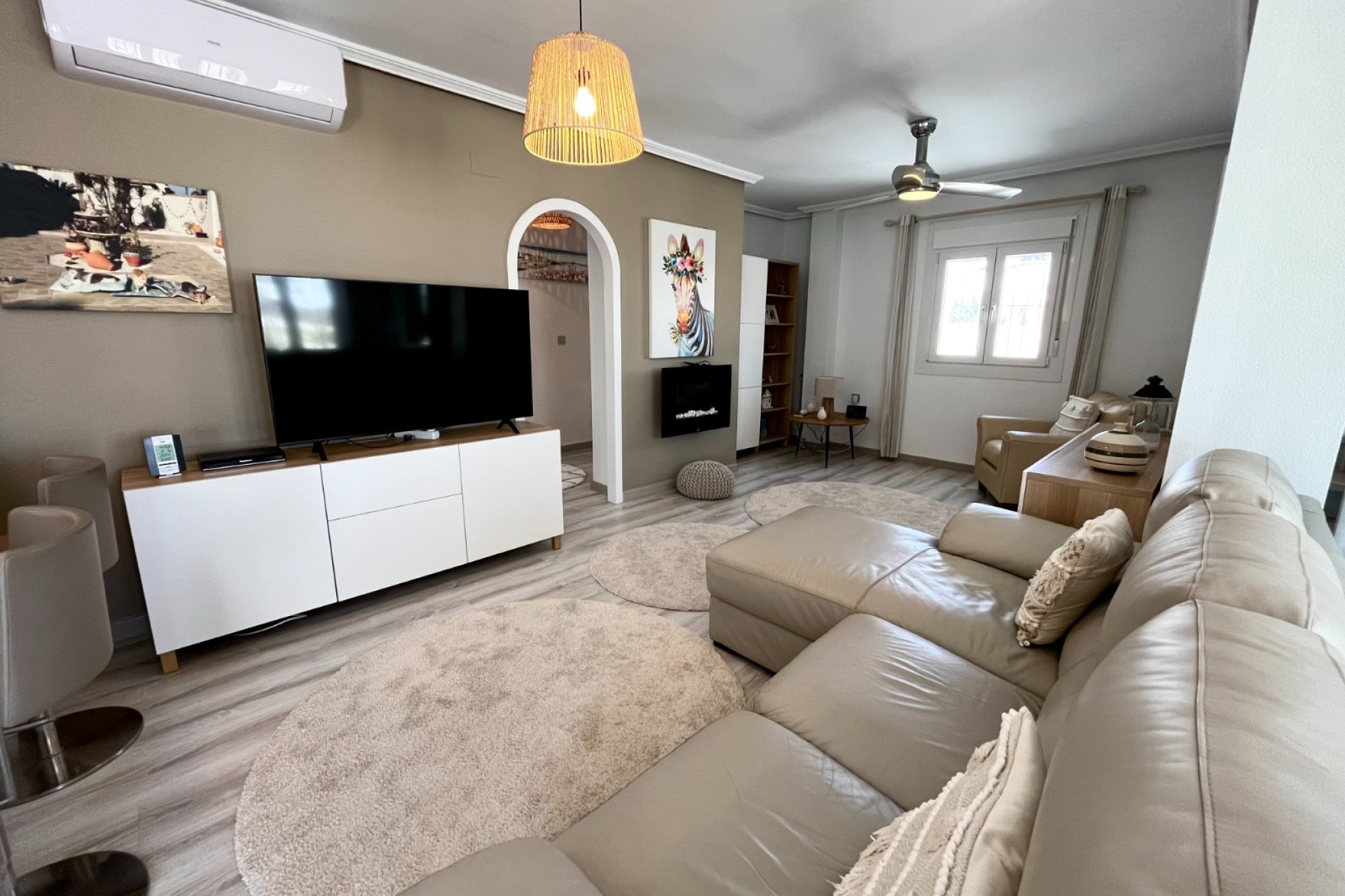 Videresalg - Villa -
Cabo Roig