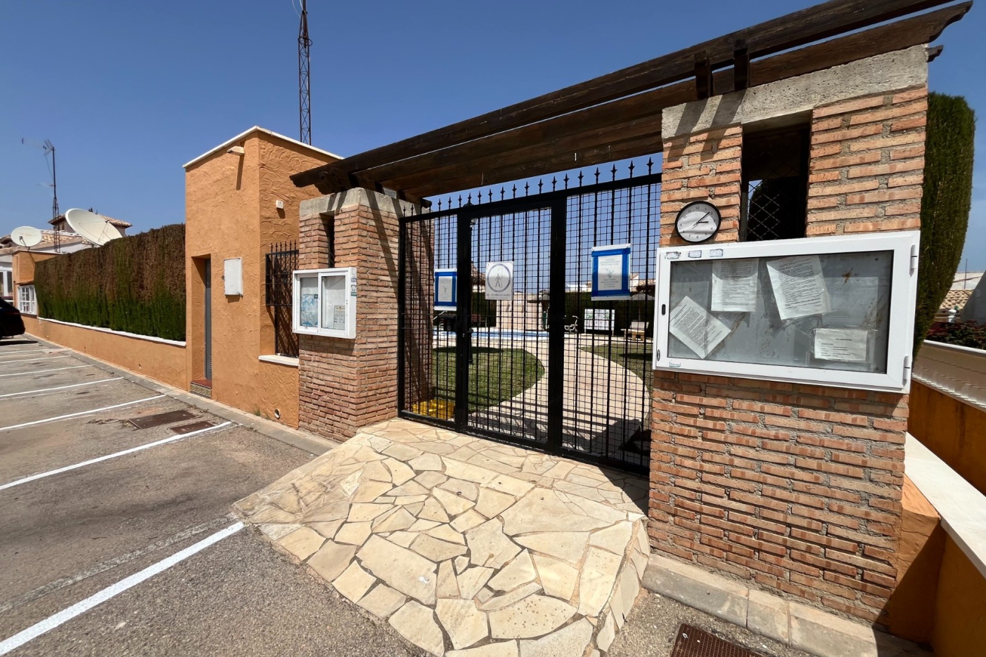 Videresalg - Villa -
Cabo Roig