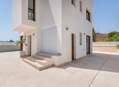 Nybyggeri - Villa -
Almería