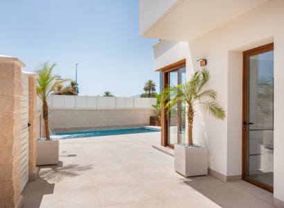 Nybyggeri - Villa -
Almería