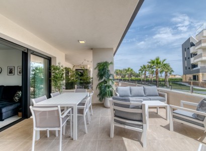 Reventa - Apartamento -
Playa flamenca