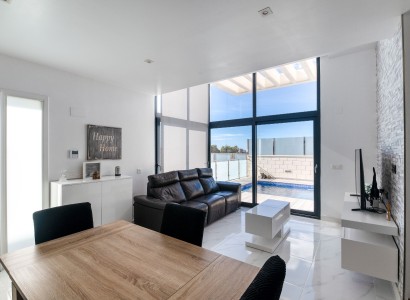 Revente - Villa -
Cabo Roig