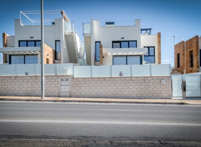 Revente - Villa -
Cabo Roig
