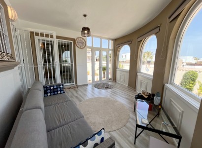Videresalg - Villa -
Cabo Roig