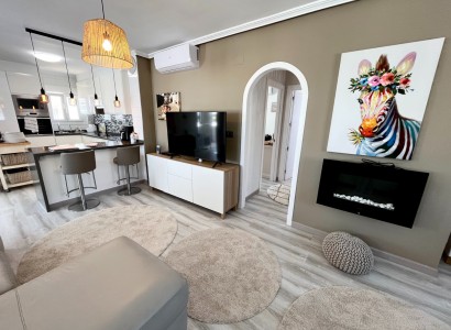 Videresalg - Villa -
Cabo Roig