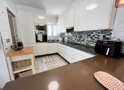 Videresalg - Villa -
Cabo Roig