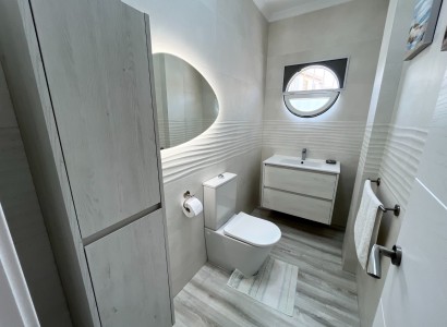Videresalg - Villa -
Cabo Roig