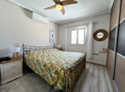 Videresalg - Villa -
Cabo Roig