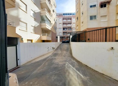 Resale - Apartment / flat -
Torrevieja - Centro