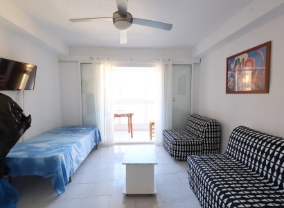 Herverkoop - Studio -
Torrevieja - La Mata
