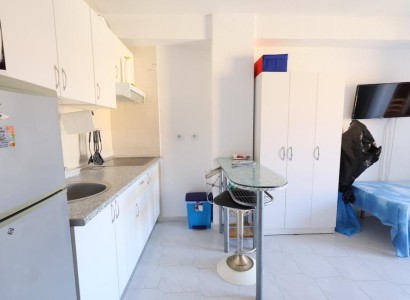 Herverkoop - Studio -
Torrevieja - La Mata