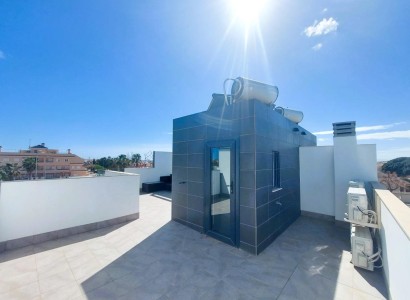 Resale - Townhouse -
Pilar de la Horadada - Torre De La Horadada