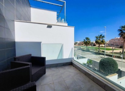 Resale - Townhouse -
Pilar de la Horadada - Torre De La Horadada