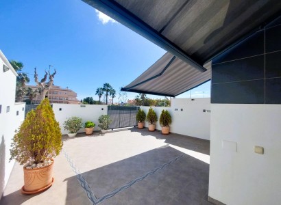 Resale - Townhouse -
Pilar de la Horadada - Torre De La Horadada