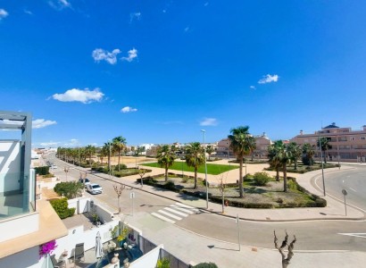 Resale - Townhouse -
Pilar de la Horadada - Torre De La Horadada