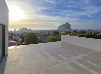 Obra nueva - Villa -
Calpe